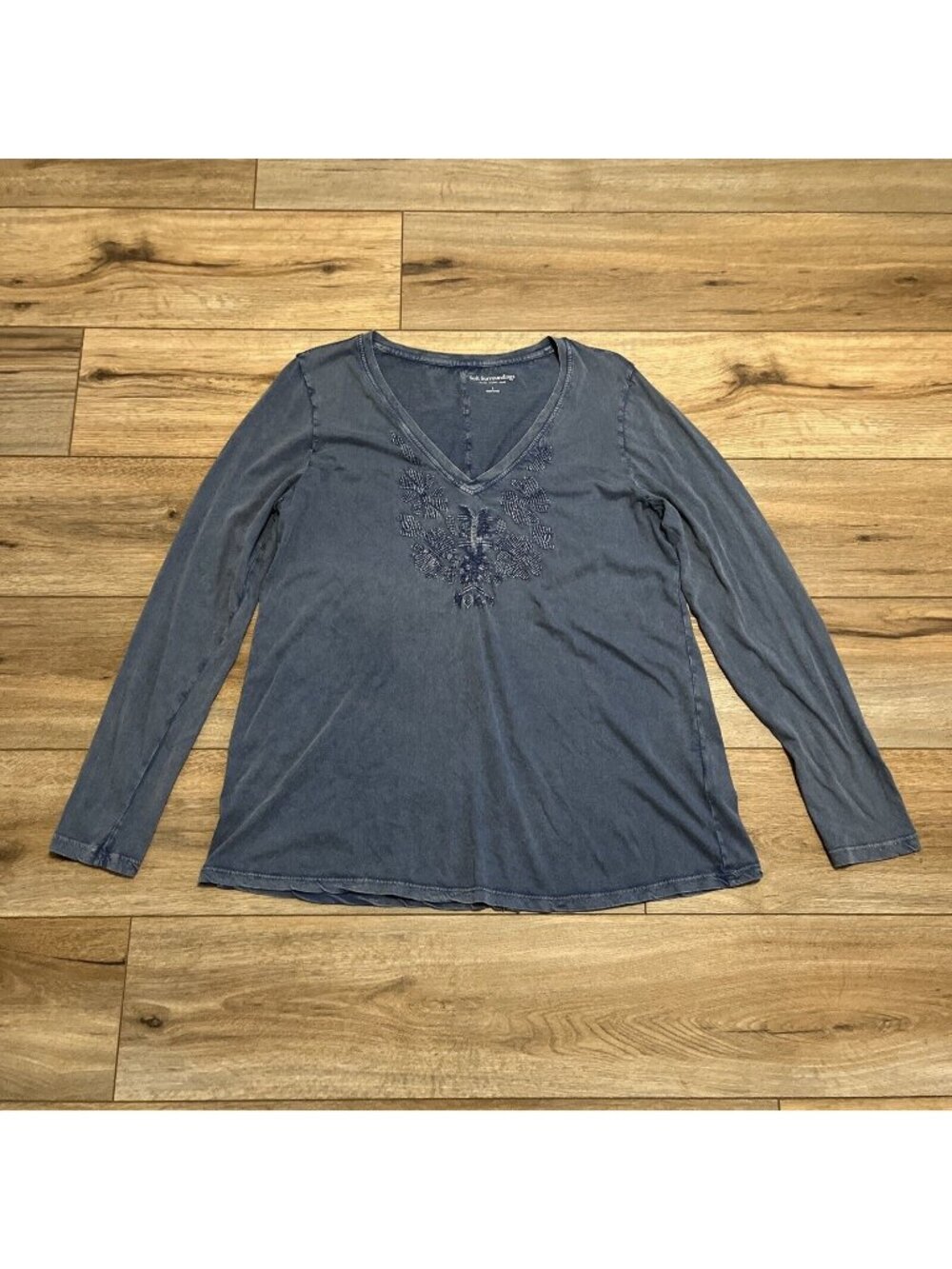 Soft Surroundings T Shirt SZ Large Blue Embroidered V Neck Long Sleeve India